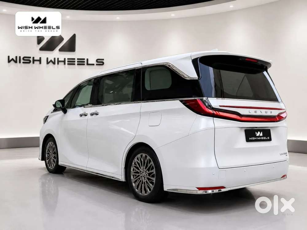 Lexus Lm, 2025, Petrol
