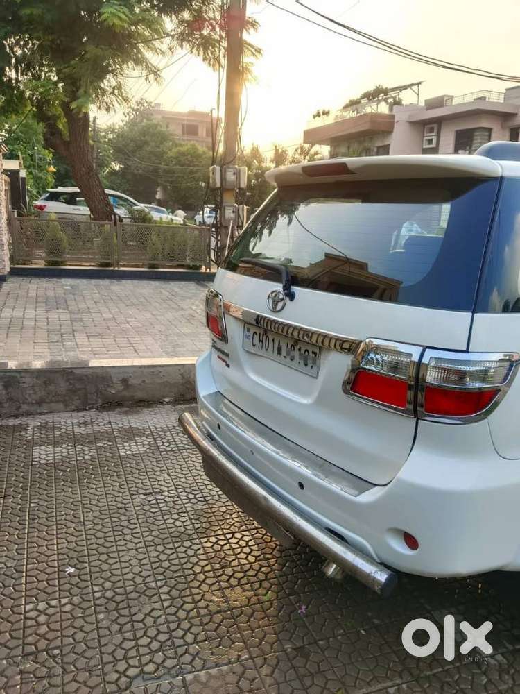 Toyota Fortuner 3.0 4x4 Manual, 2011, Diesel