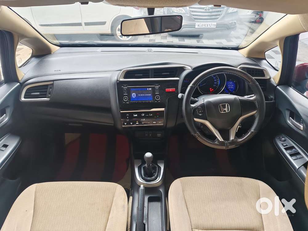 Honda Jazz V Mt Privilege, 2015, Petrol