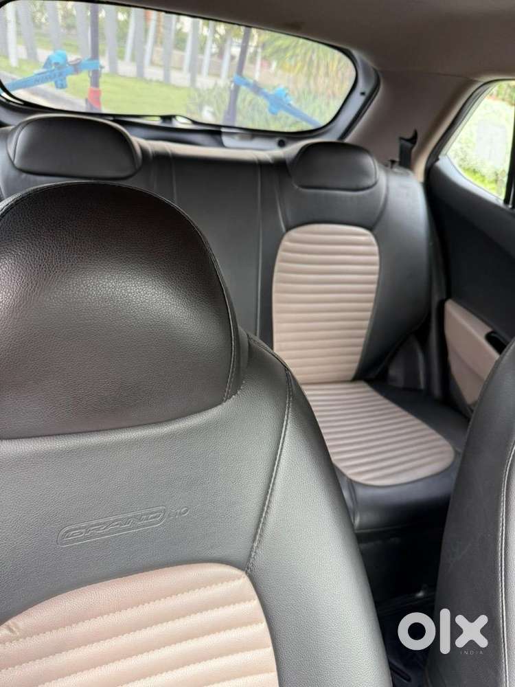 Automatic Hyundai Grand I10 Sportz 2014 Petrol Good Condition