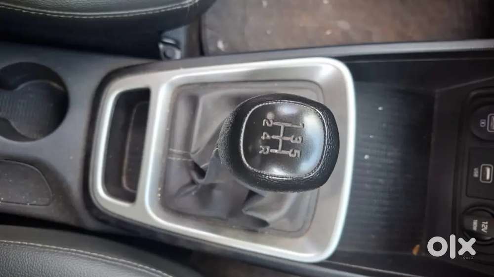 Hyundai Venue 2021 Petrol Well Maintained