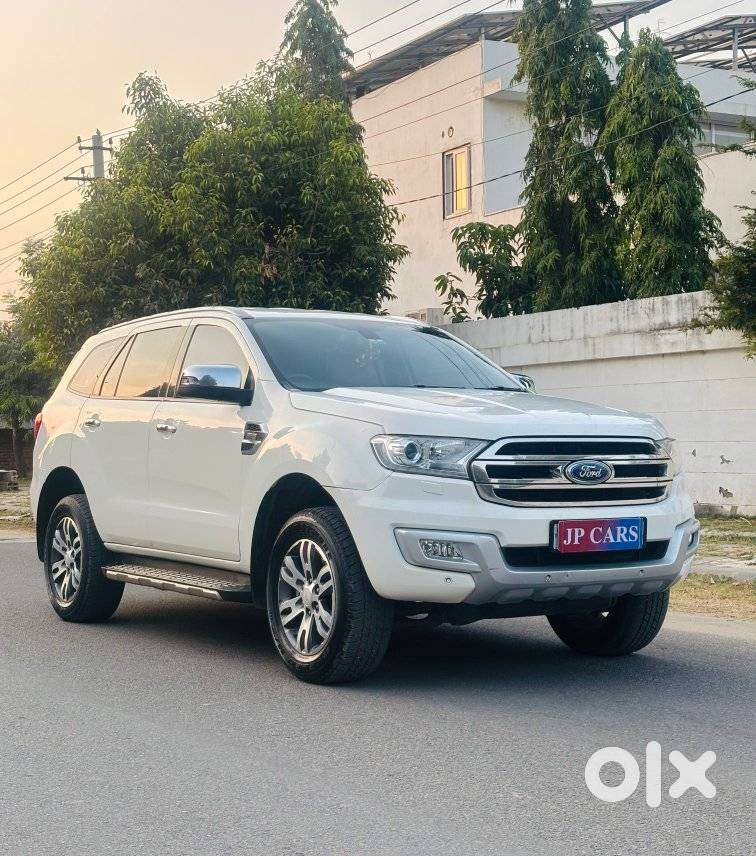 Ford Endeavour 2.2 Titanium At 4x2, 2016, Diesel
