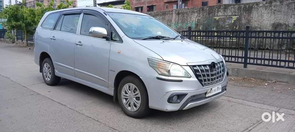 Toyota Innova 2.5 G (diesel) 8 Seater Bs Iv, 2015, Diesel