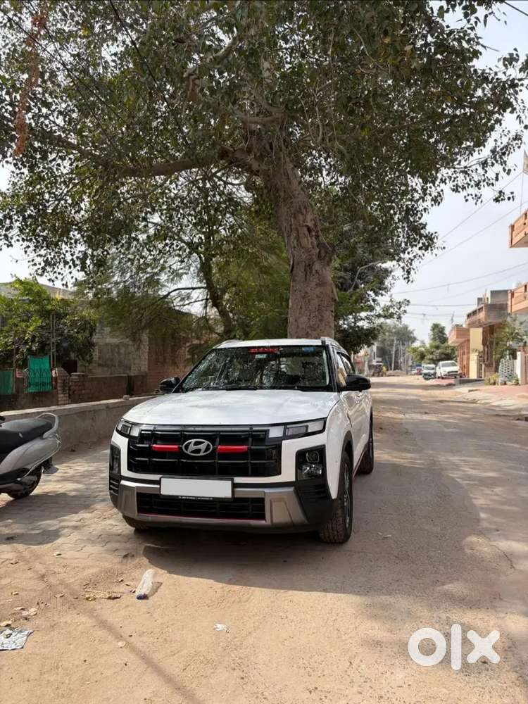 Hyundai Creta 2025 Cng + Petrol 10000 Km Driven