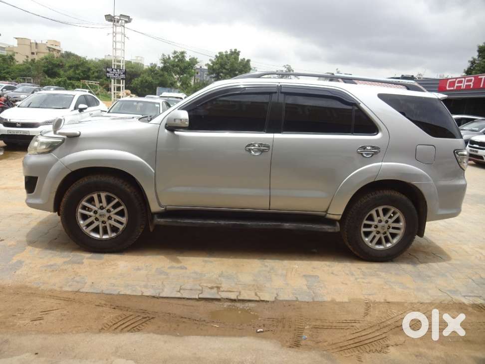 Toyota Fortuner 3.0 4x2 Automatic, 2012, Diesel