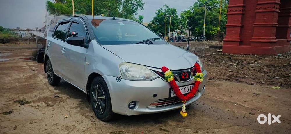 Toyota Etios Liva 2015 Diesel 300000 Km Driven