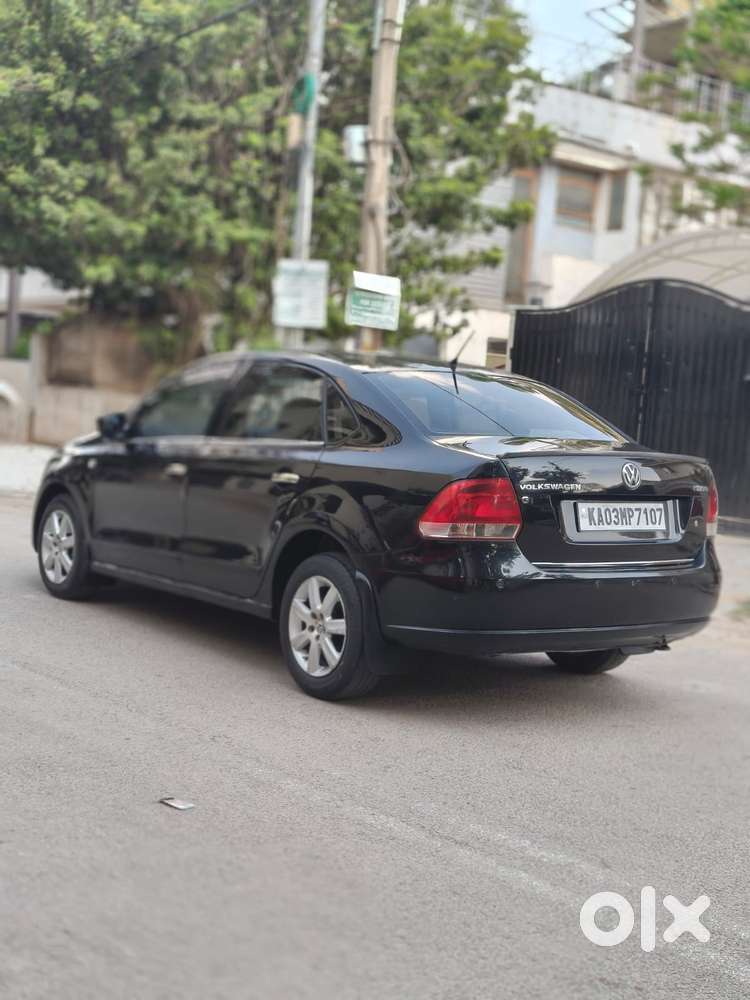Volkswagen Vento 1.2 Highline Plus At 16 Alloy, 2011, Petrol