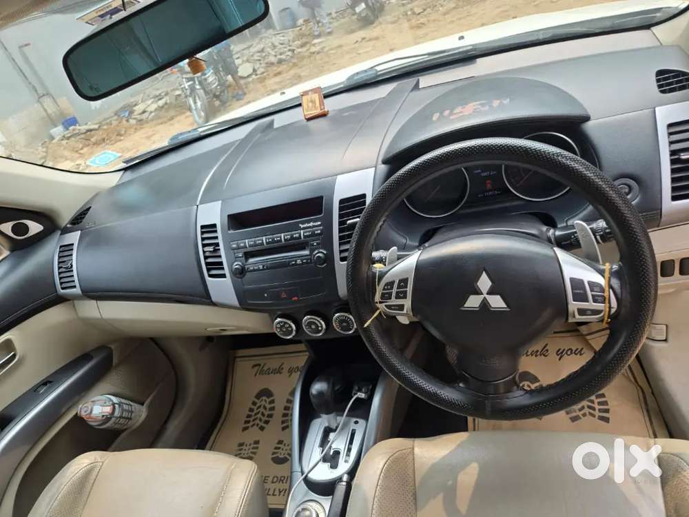 Mitsubishi Outlander 2012 Petrol 112000 Km Driven