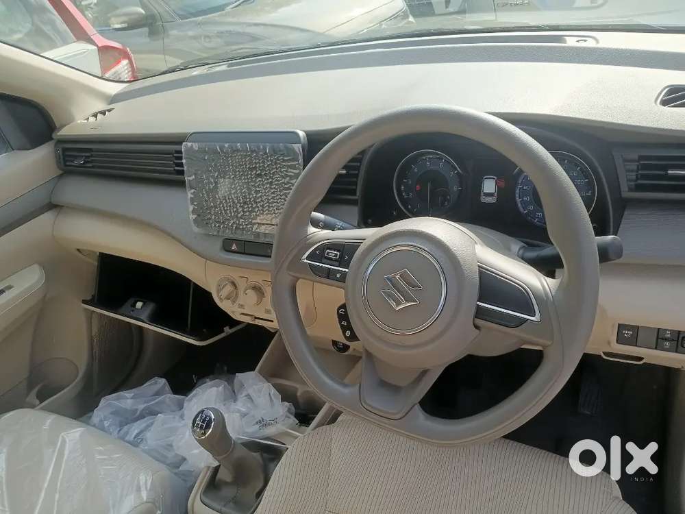 Maruti Suzuki Ertiga 1.5 Vxi 2026