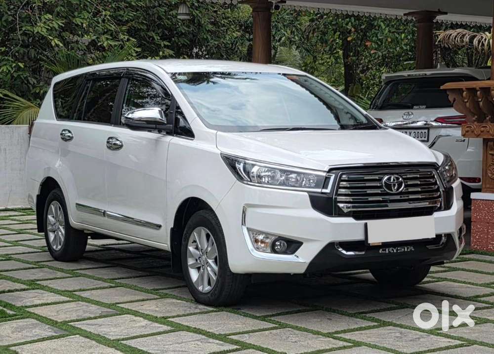Toyota Innova Crysta 2023