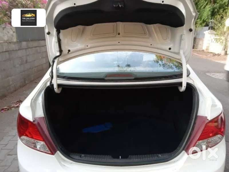 Hyundai Verna Fluidic 1.6 Vtvt Sx, 2015, Petrol