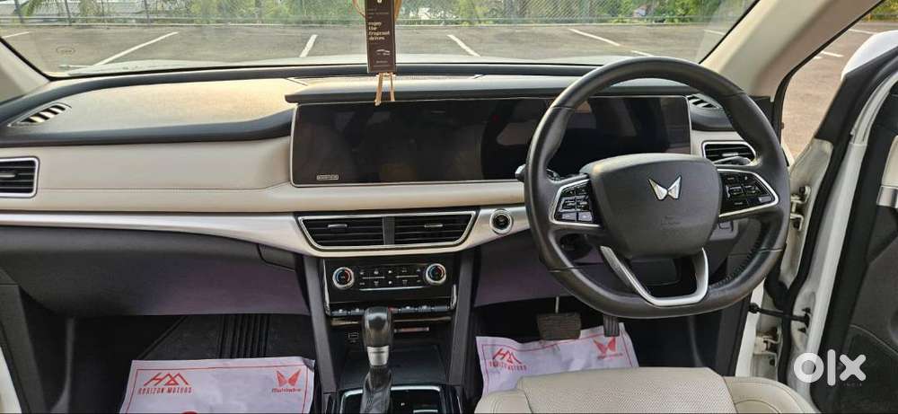 Mahindra Xuv700 Ax7 L Petrol Automatic