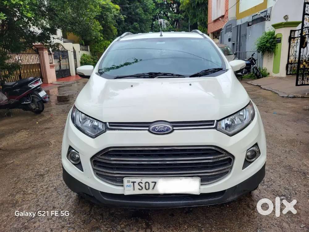 Showroom Track Ford Ecosport Petrol 2016