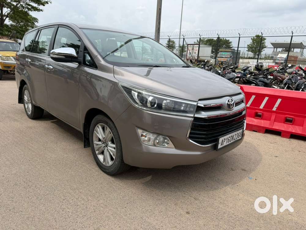 Toyota Innova Crysta 2016 Model Diesel