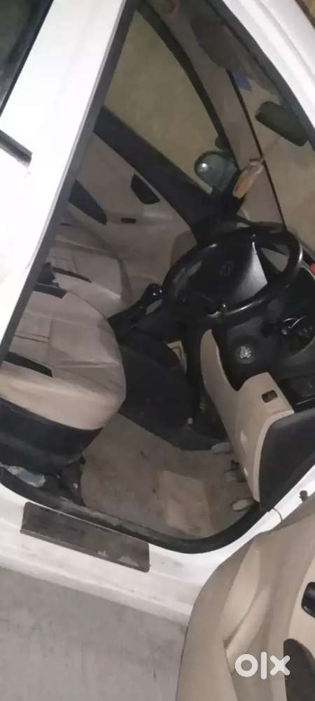 Hyundai Eon Magna 2013
