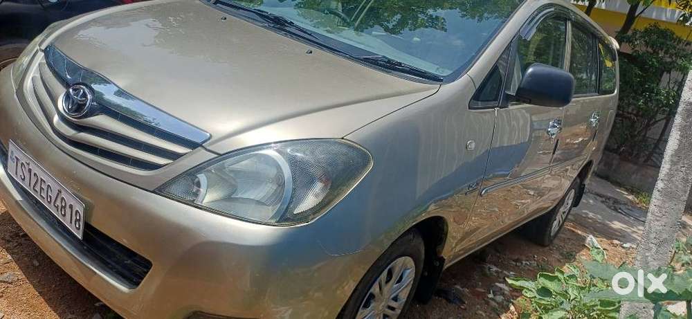 Toyota Innova 2.5 G (diesel) 7 Seater, 2011, Diesel