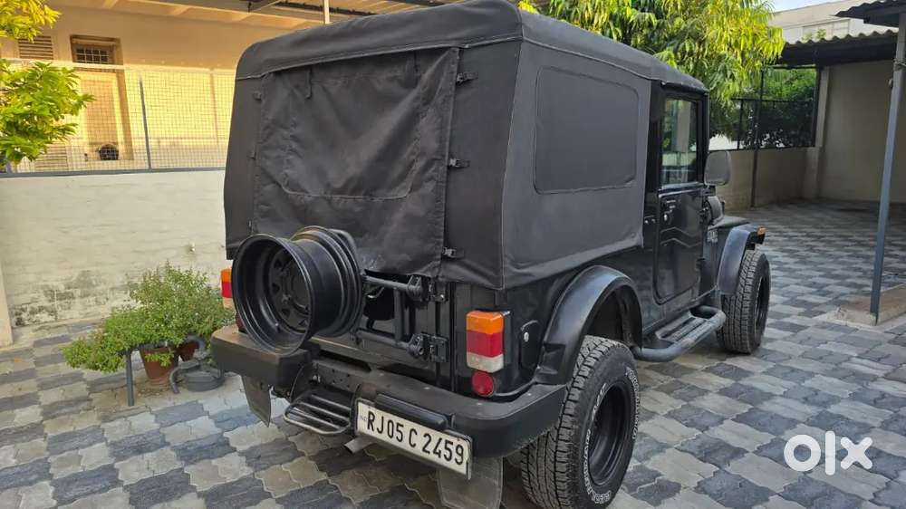 Mahindra Jeep 2.5 4x2 2000