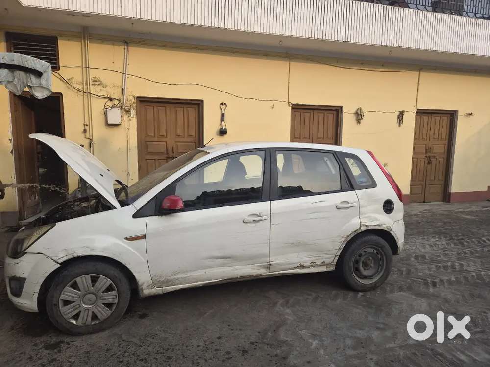 Ford Figo Diesel Zxi 2012