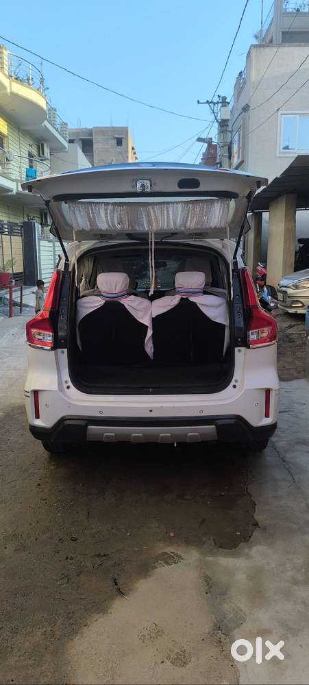 Premium And Luxurious Car , Feel Like New Car.