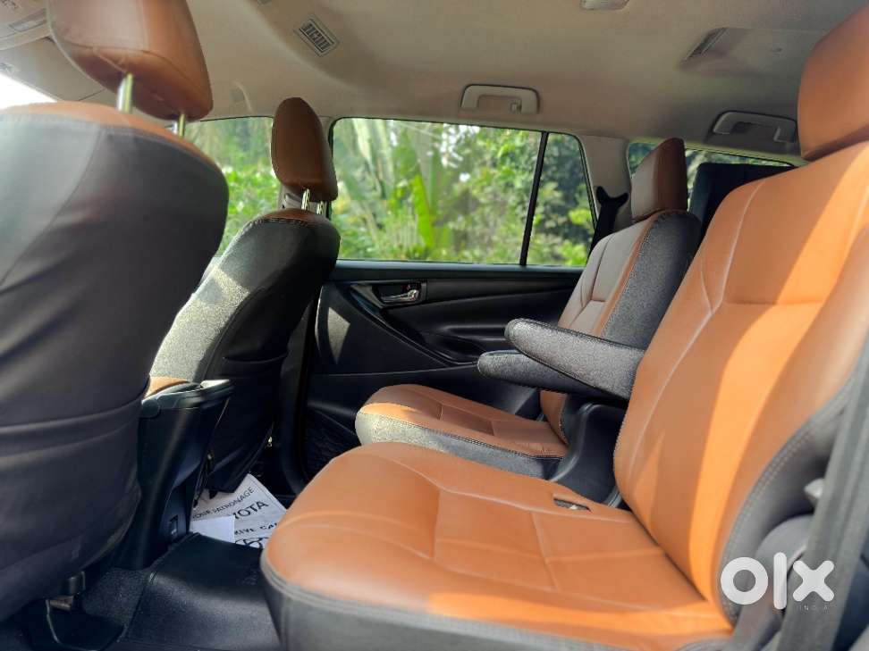 Toyota Innova Crysta [2020-ongoing] 2.4 Gx 7 Str, 2021, Diesel