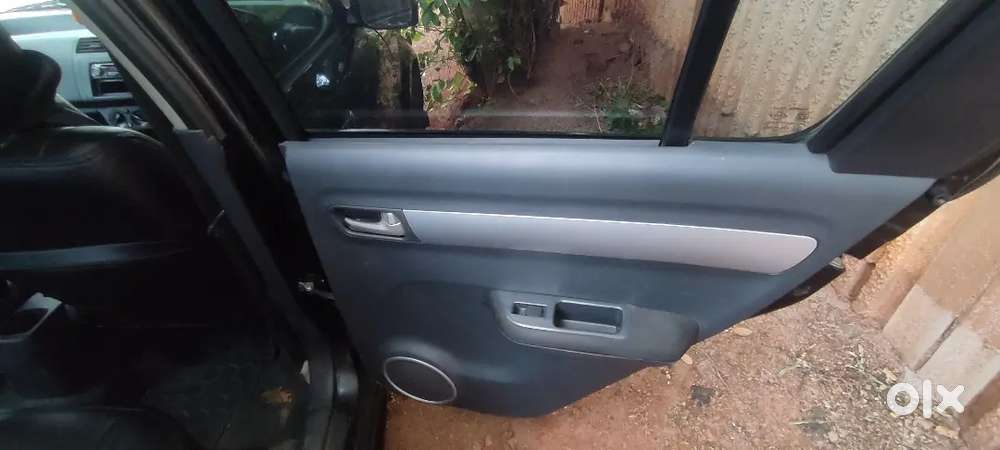 Maruti Suzuki Swift 2011 Petrol 89000 Km Driven