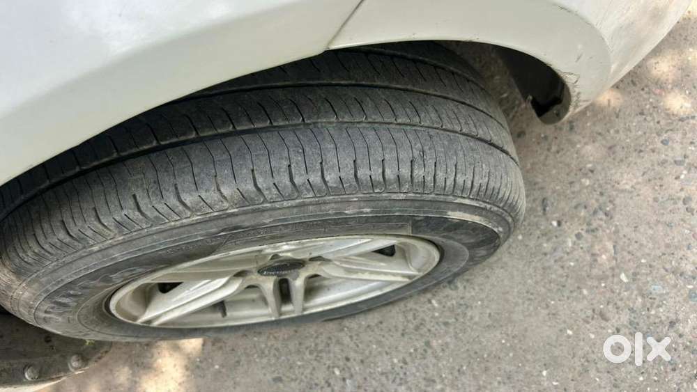 Maruti Suzuki Dzire 2013