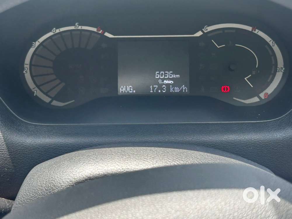 Nissan Magnite Automatic (6000 Km Driven)