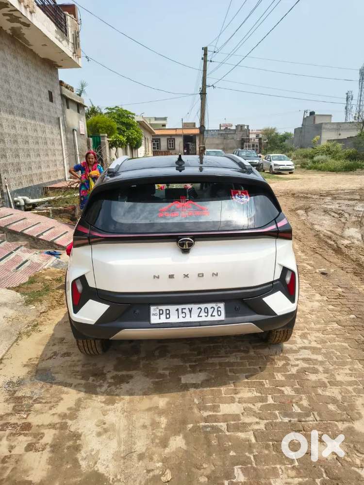 Tata Nexon 2024 Petrol Well Maintained