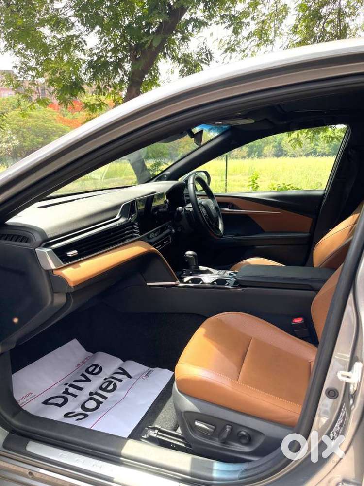 Toyota Camry 2.5 Hybrid, 2025, Petrol