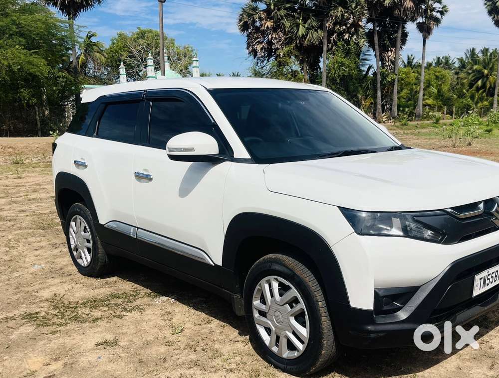 Maruti Suzuki Brezza 1.5 Lxi Smart Hybrid, 2023, Petrol