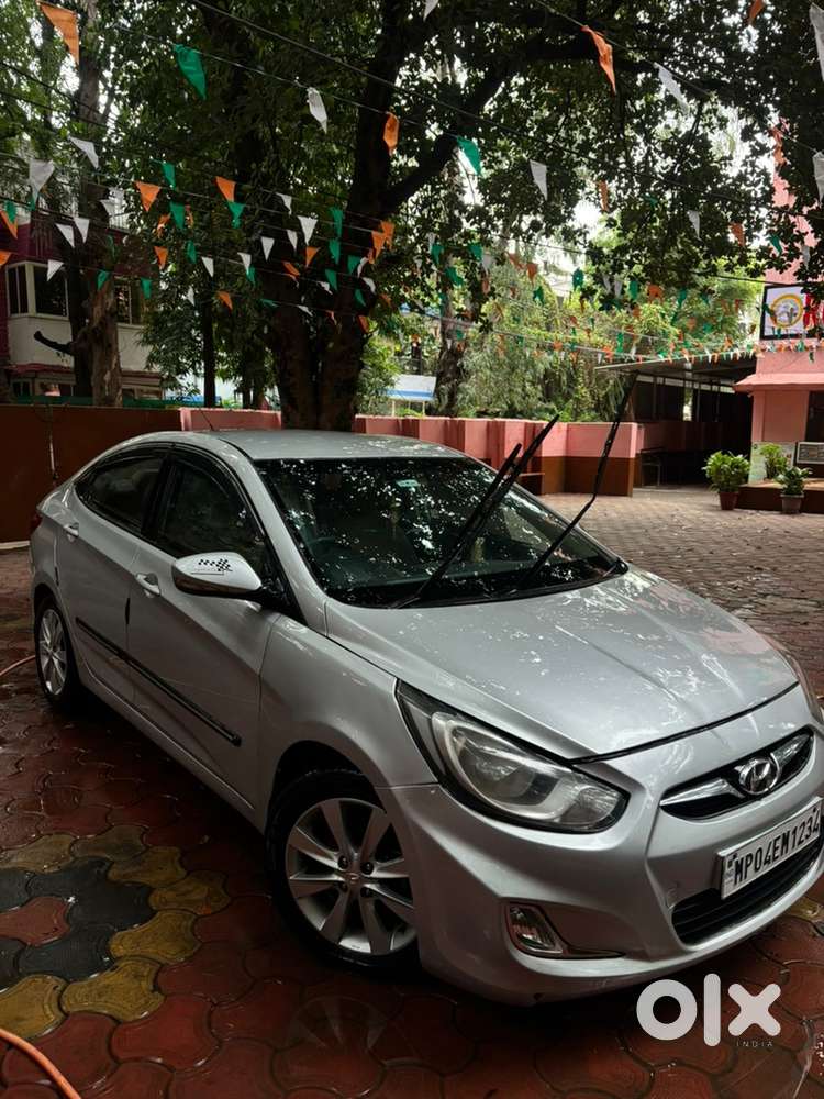 Hyundai Fluidic Verna 2012
