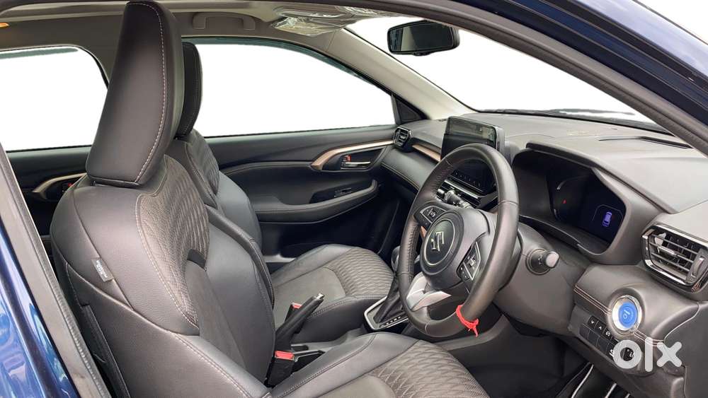 Maruti Suzuki Grand Vitara 1.5 Alpha Plus Intelligent Hybrid Ecvt, 2..