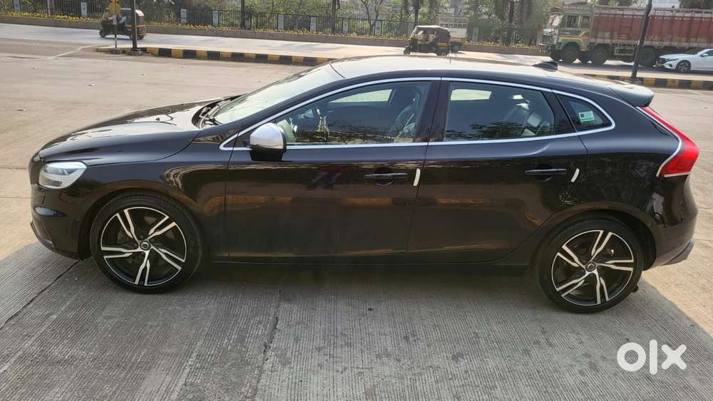 Volvo V40 D3 R Design, 2019, Diesel