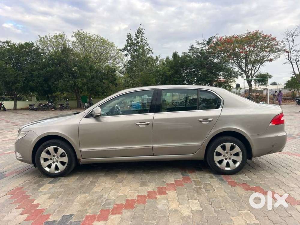 Skoda Superb Elegance 2.0 Tdi Cr At, 2010, Diesel