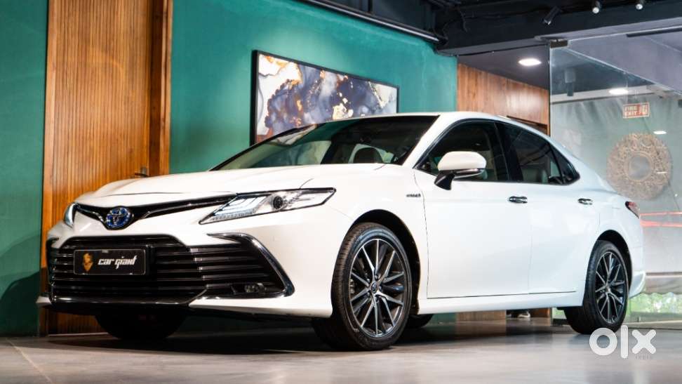 Toyota Camry [2019-ongoing] 2.5 Hybrid, 2024, Petrol