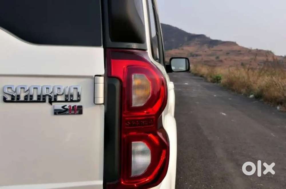 Mahindra Scorpio S11