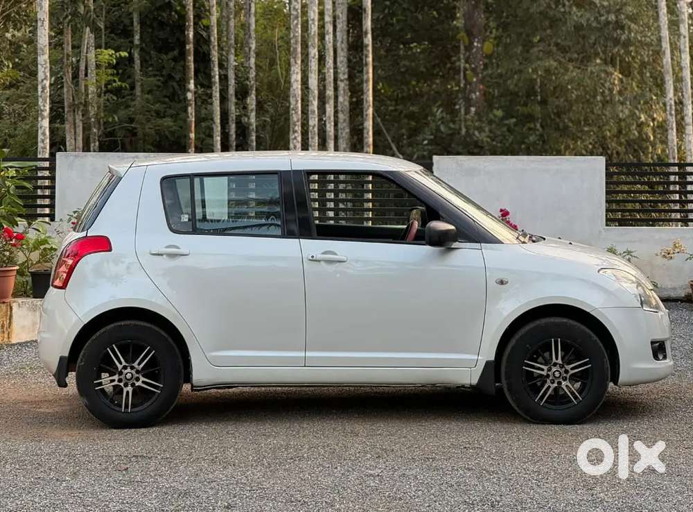 Maruti Suzuki Swift 2009 Diesel 168000 Km Driven