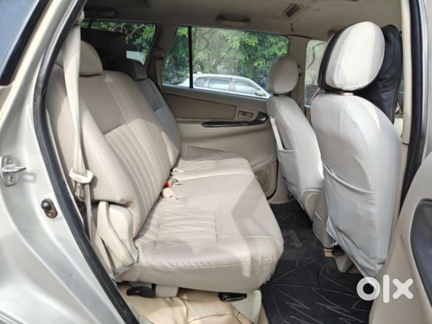 Toyota Innova 2.5 G (diesel) 8 Seater, 2013, Diesel