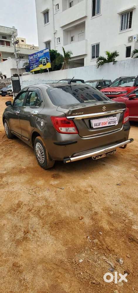 Maruti Suzuki Dzire 1.2 Vxi, 2022, Petrol