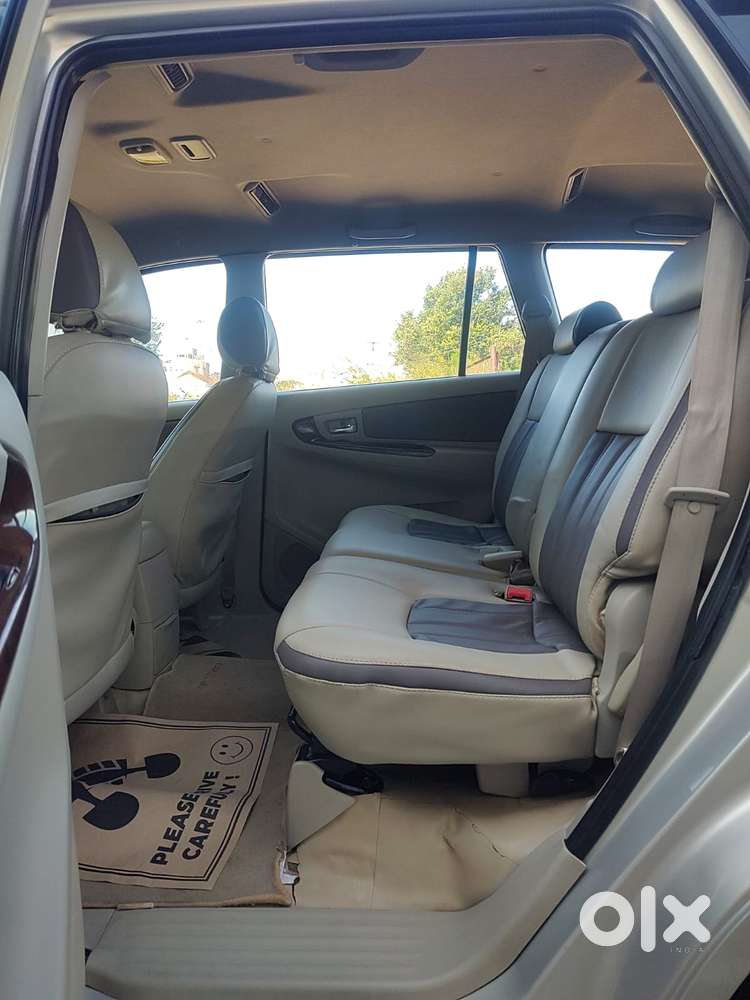 Toyota Innova 2.5 V 7 Str, 2012, Diesel