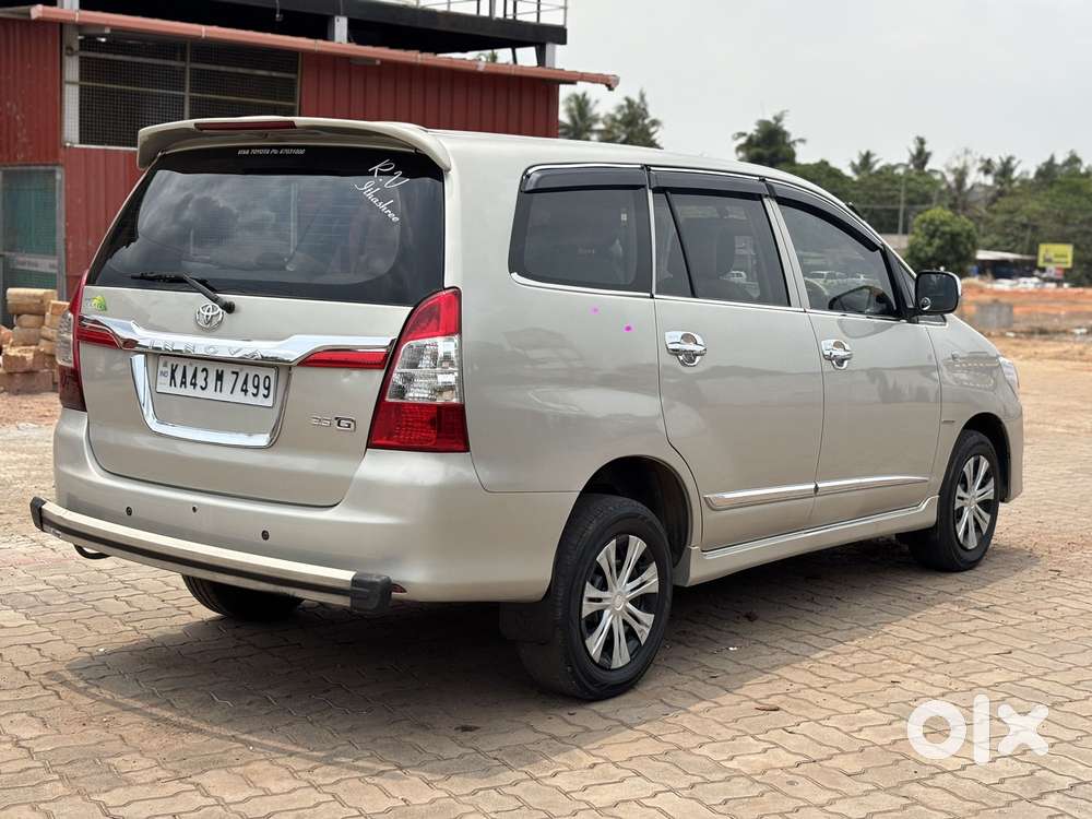 Toyota Innova 2.5 G (diesel) 7 Seater Bs Iv, 2015, Diesel