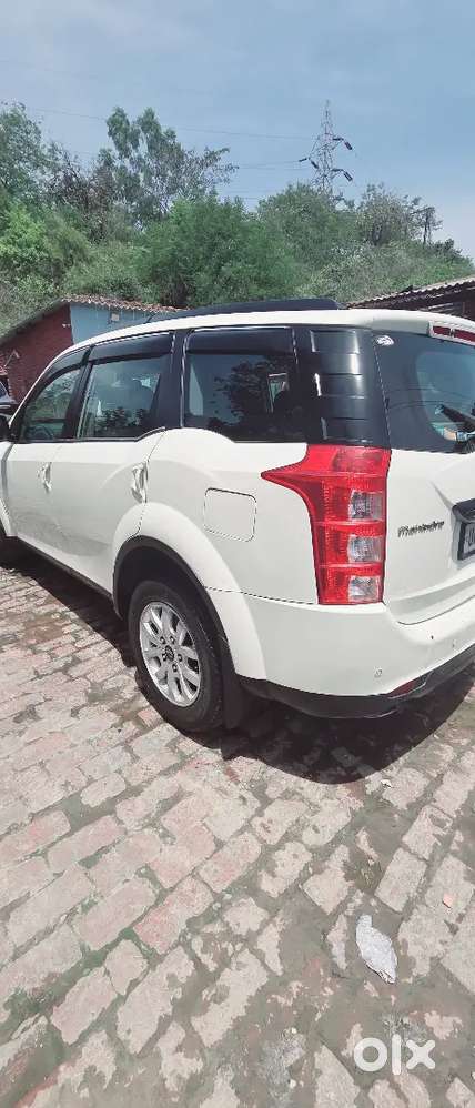 Mahindra Xuv500 2017 Diesel Top Model Well Maintained