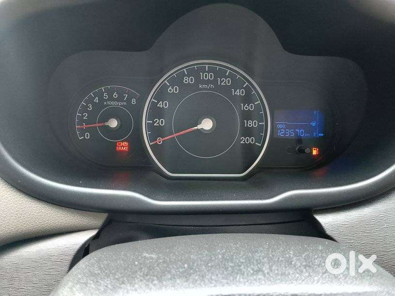 Hyundai I10 Sportz, 2014, Petrol