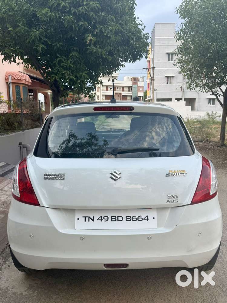 Maruti Suzuki Swift Vvt Zxi, 2015, Petrol