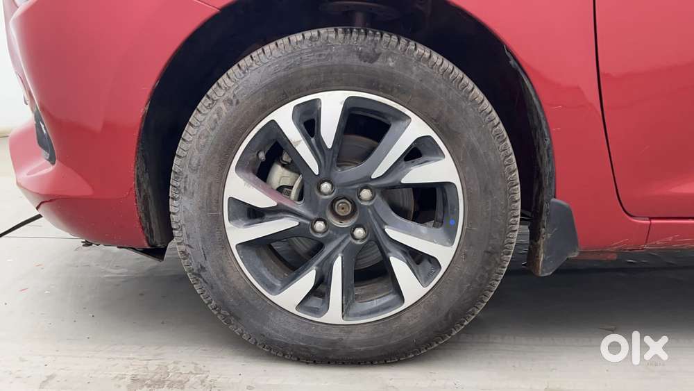 Maruti Suzuki Swift Zxi Plus Amt Dual Tone, 2024, Petrol