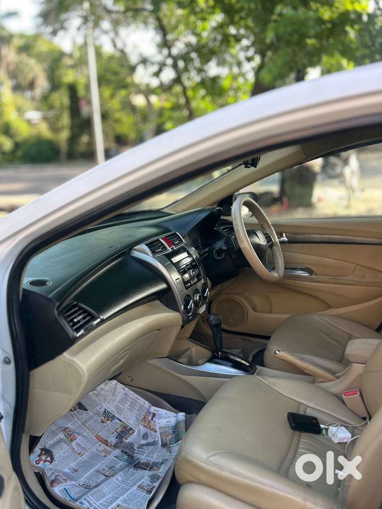 Honda City 2011-2013 V At Exclusive, 2012, Petrol