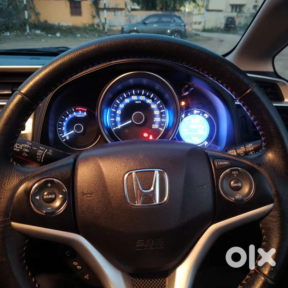 Honda Wr-v Vx Petrol – 2022 – Radiant Red Metallic – Top Model