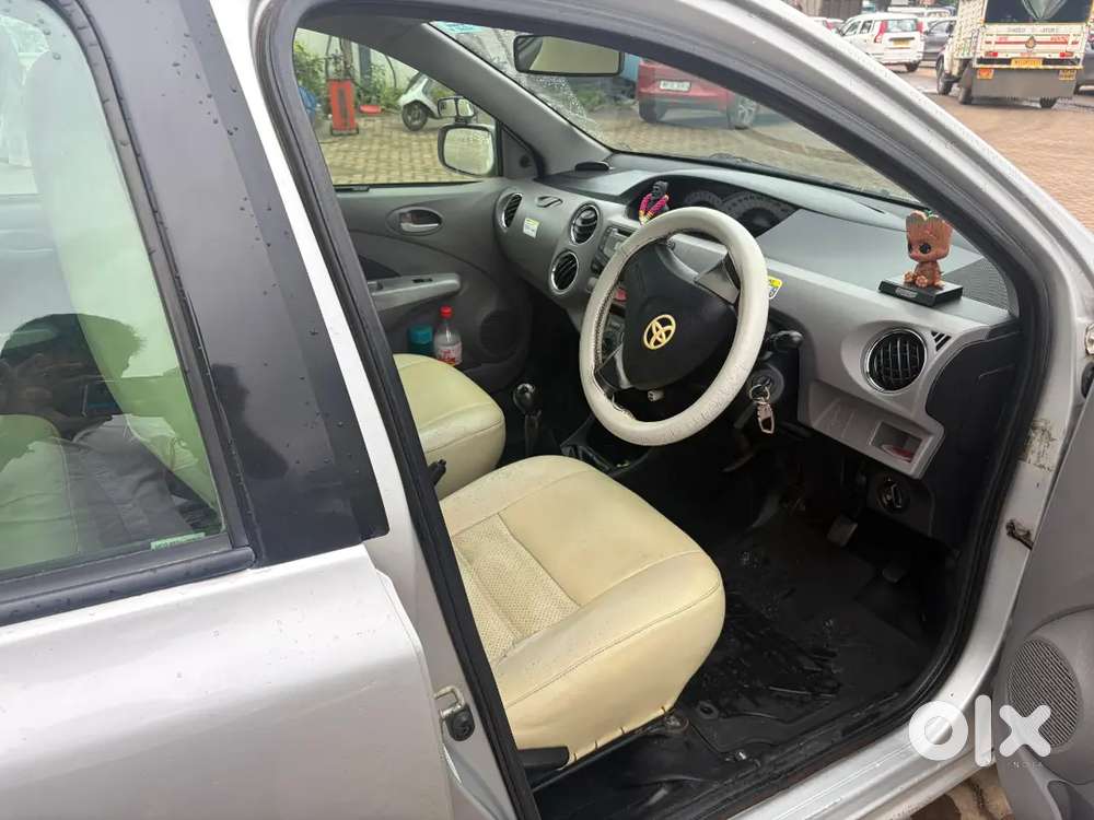Toyota Etios Liva 2015