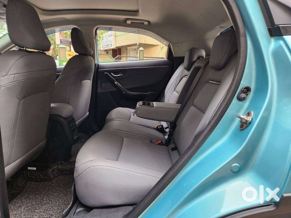 Tata Nexon Fearless Plus (ps)  1.2 Petrol Dca (adas), 2025, Petrol