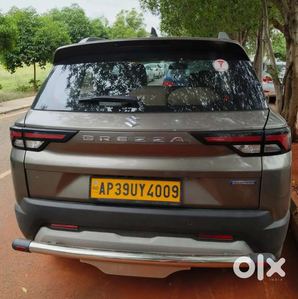 Maruti Suzuki Brezza Zxi 2024 Hybrid Smart Yellow Board